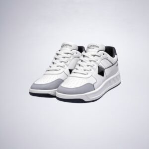 Valentino Blanco y Gris